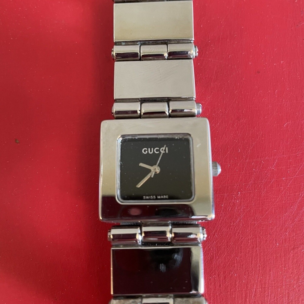 Gucci 600 Series Watch Women Black Dial Swiss Made Square‎ Vintage No Box WORKS - Picture 2 of 13